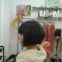 2012/12/06--第一次剪的甜美短发